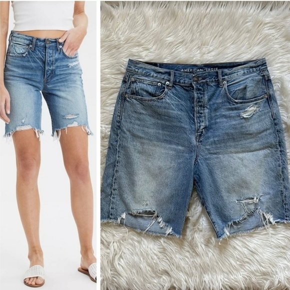 AMERICAN EAGLE 12 90s Boyfriend Denim Bermuda Shorts Distressed Destroyed - Picture 1 of 7